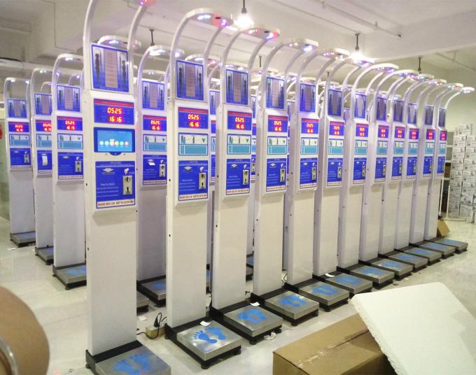 病院のためのデジタル重量を量る機械を販売するBMIの検光子